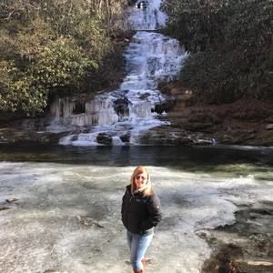 Meet your Posher, Leah